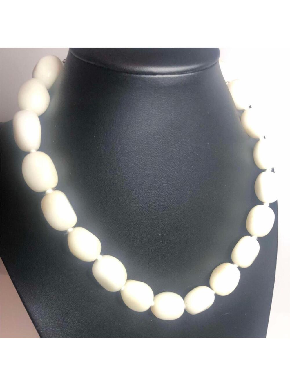 3825 Silver silver Milky White Agate Hand knotted Necklace marked GSJ 925 16-19”